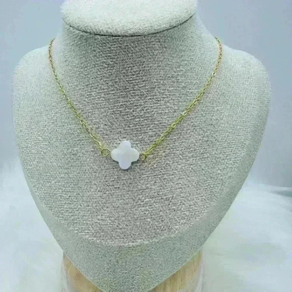 Faux Shell Flower shaped Necklace w/ Stainless steel Chain - Picture 3 of 4